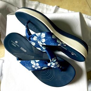 Clark’s women’s slide sandal